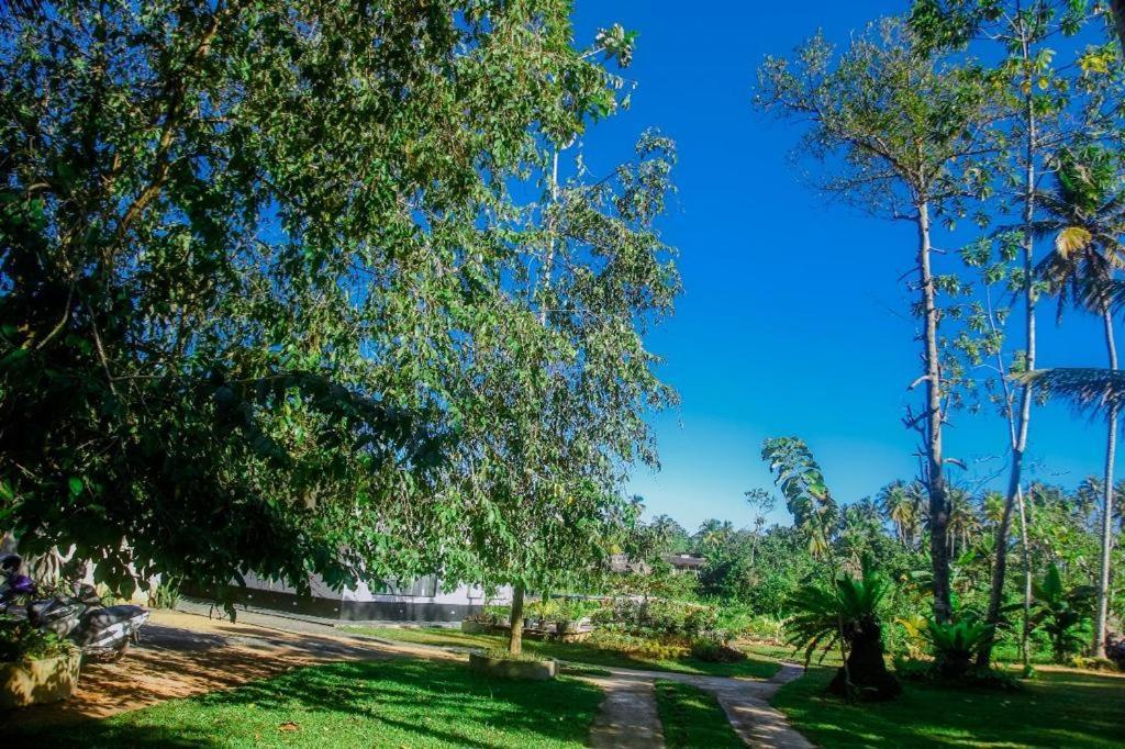 The Glade Aparthotel Weligama Exterior foto